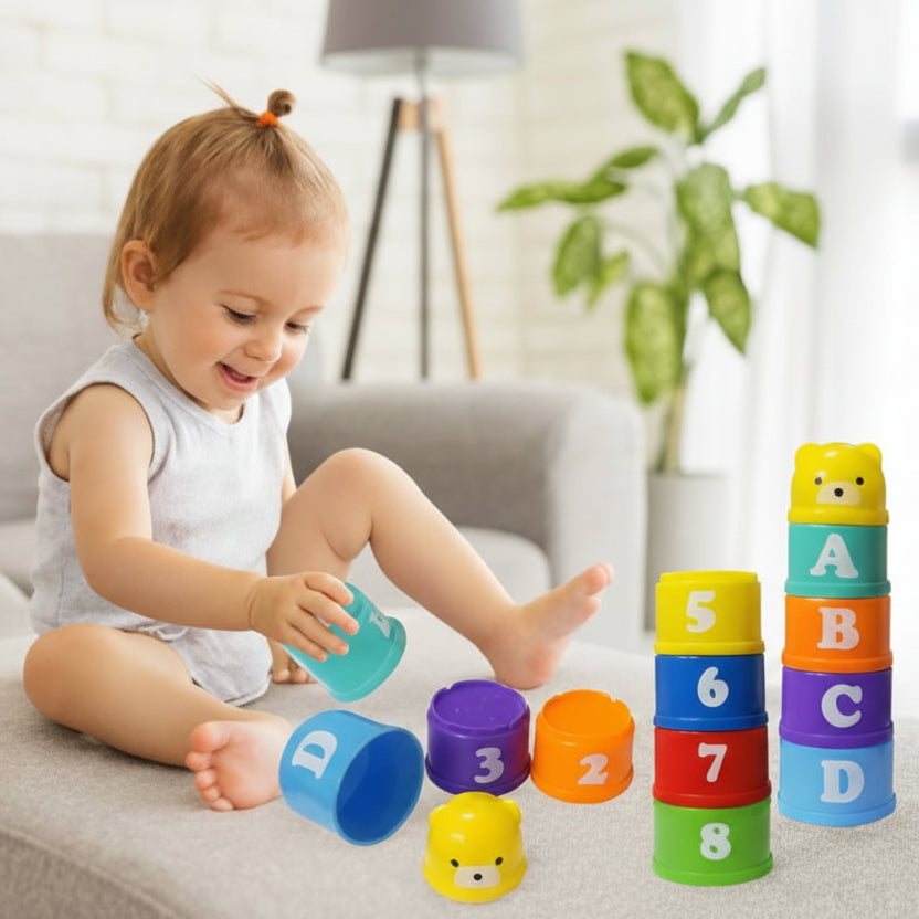 jeux construction bébé fillette assise plots colorés