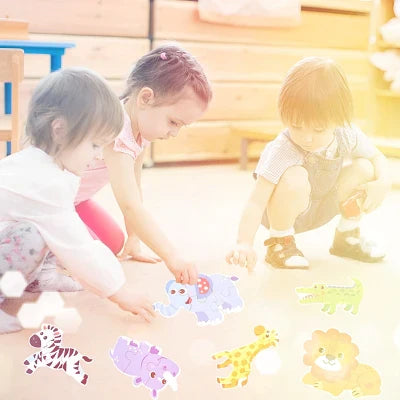 puzzle montessori animaux forêt enfant jouant
